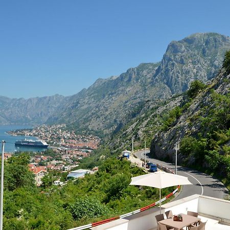 Boka Devine Residence Kotor Exteriör bild